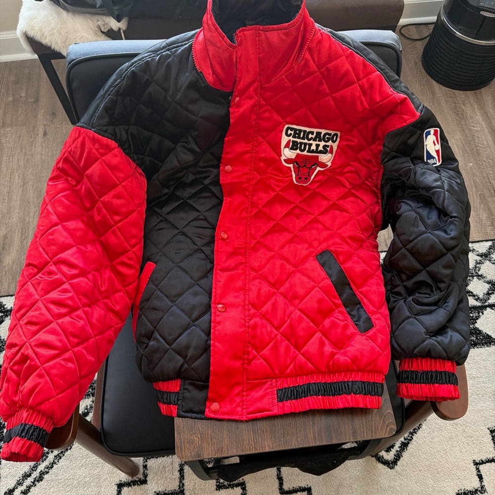 NBA Chicago Bulls Red and Black Puffer Jacket - Picture 3 of 3